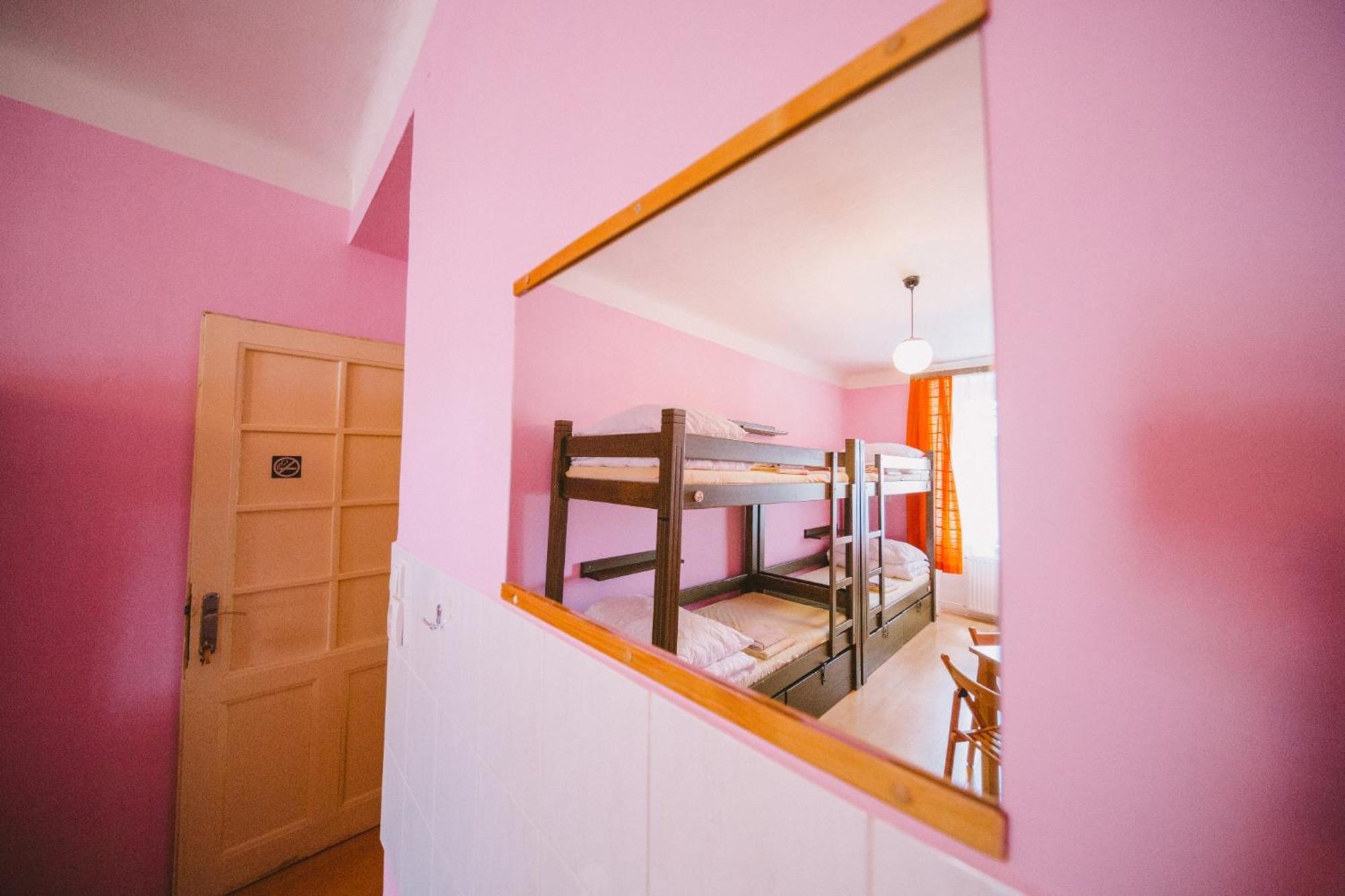 Hostel Dakura Prague Luaran gambar
