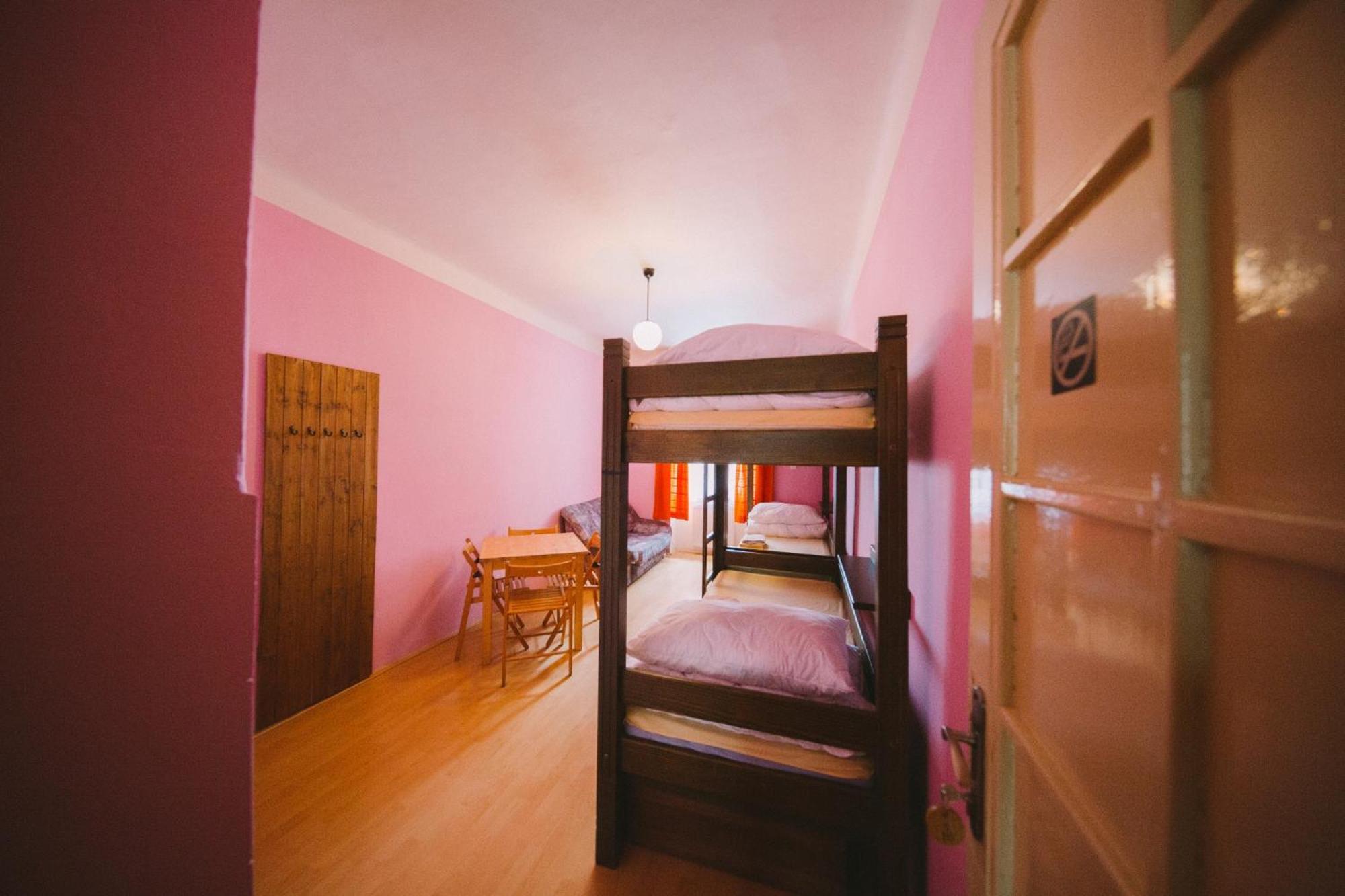Hostel Dakura Prague Luaran gambar