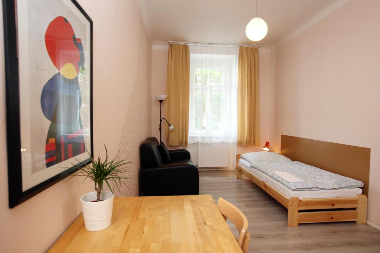 Hostel Dakura Prague Luaran gambar