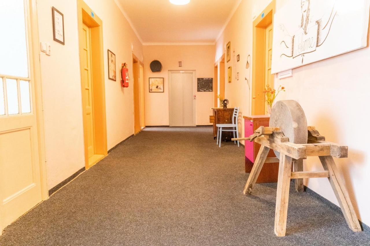 Hostel Dakura Prague Luaran gambar