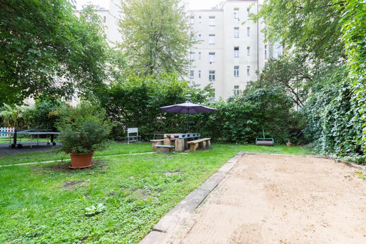 Hostel Dakura Prague Luaran gambar
