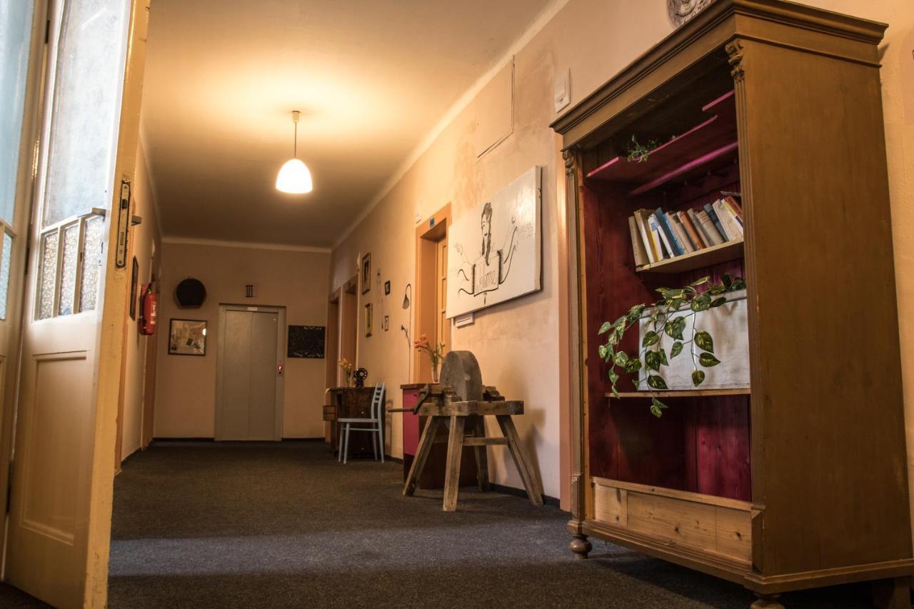 Hostel Dakura Prague Luaran gambar